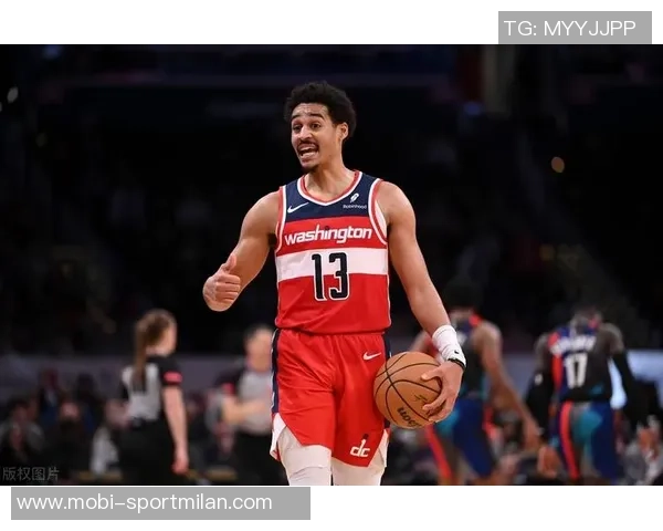 普尔命中率不佳18投7中三分球表现低迷但仍贡献19分5板5助4断1帽